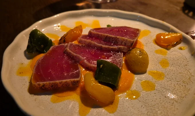 Wine tasting & bites, 4